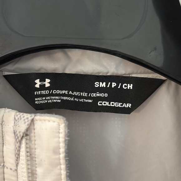 Under Armour Puffer Vest Small White Camo Print Cold Gear Fitted Warm Winter - Picture 2 of 9